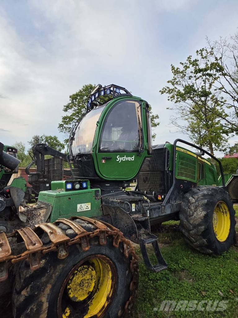 John Deere 1270 E Harvesteri