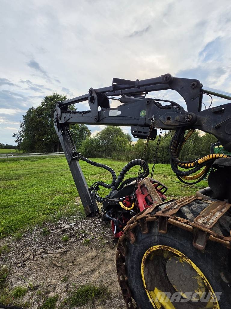 John Deere 1270 E Harvesteri