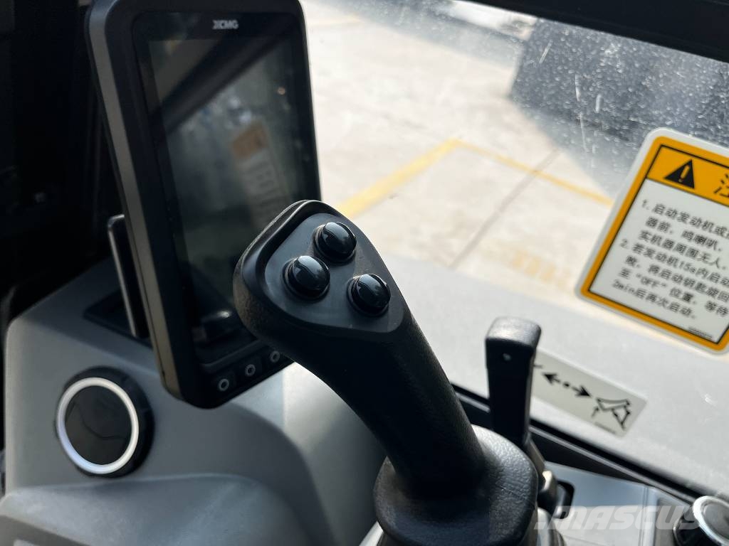 XCMG XE 27U Мини-экскаваторы