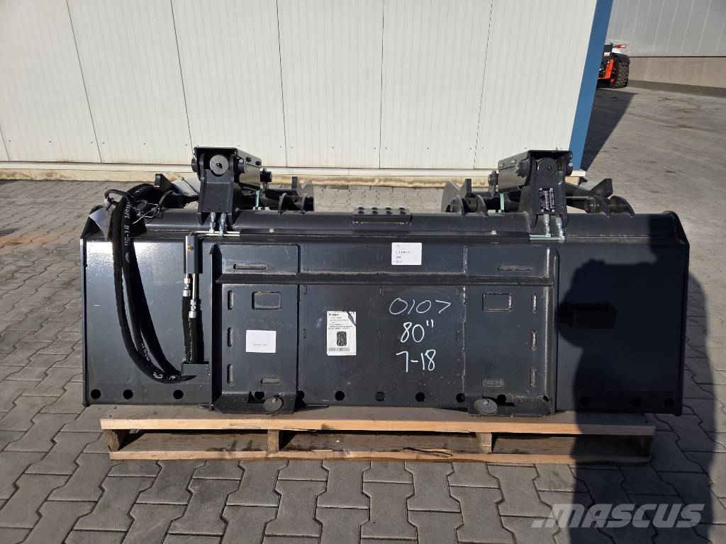 Bobcat Industriegreifer / Industrial Fork grapple 203cm لوادر انزلاقية التوجيه