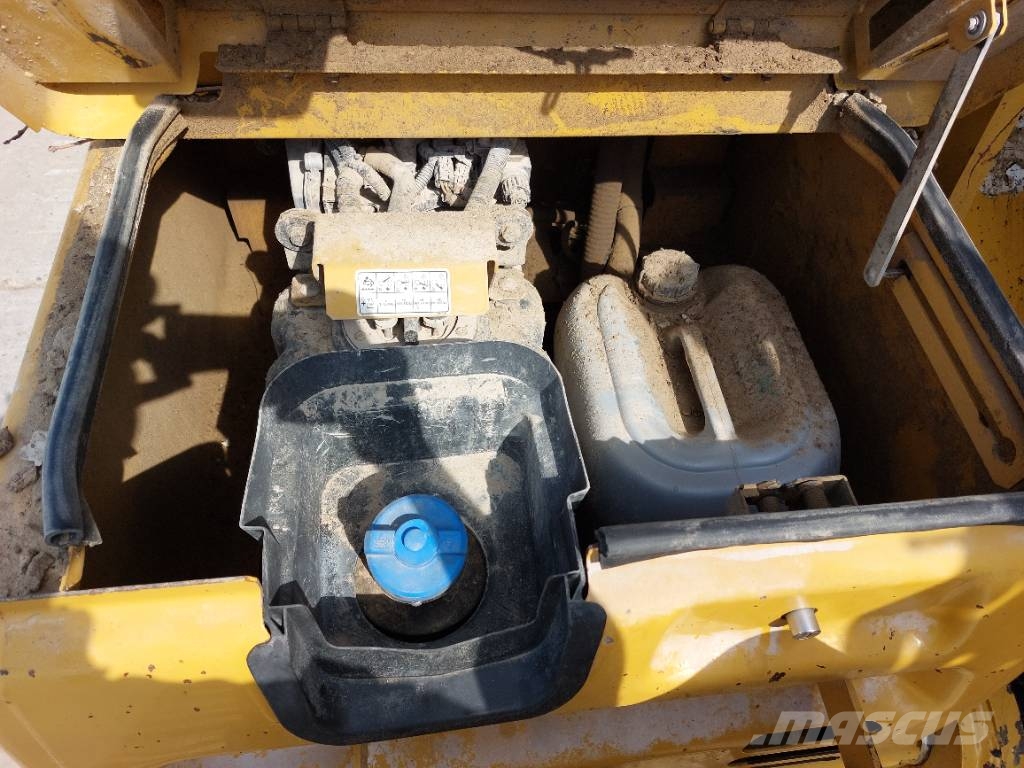 CAT 352FLXE MHD (17m demolition) حفارات زحافة
