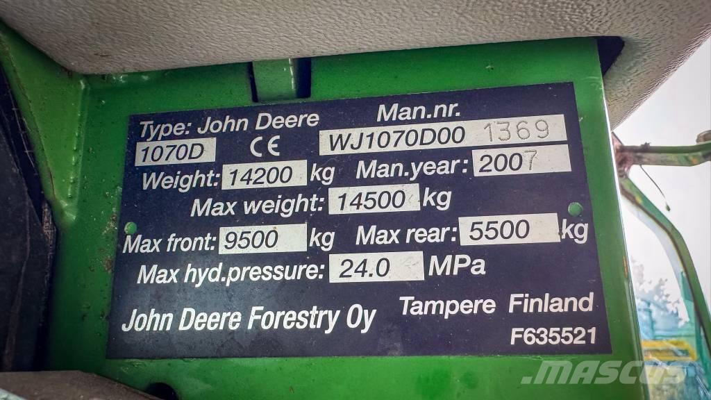 John Deere 1070 D Eco III Harvester