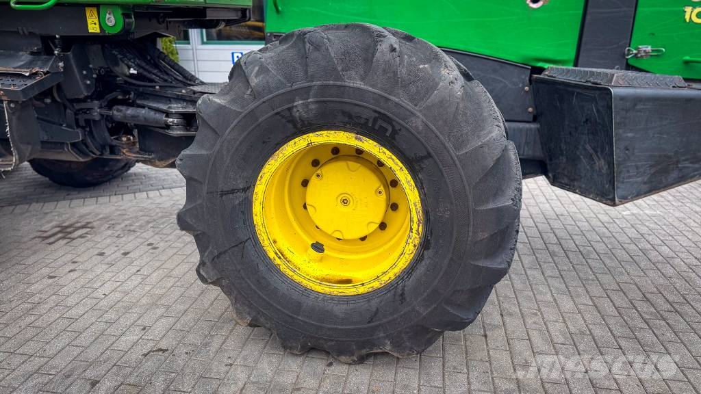 John Deere 1070 D Eco III Harvester