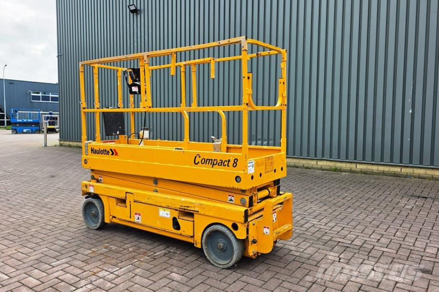 Haulotte Compact 8 Electric, 8.2m Working Height, 350kg Cap لوادر انزلاقية التوجيه