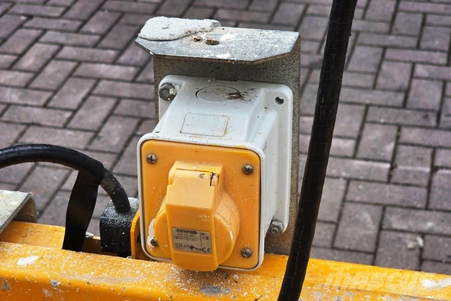 Haulotte Compact 8 Electric, 8.2m Working Height, 350kg Cap Škaraste platforme