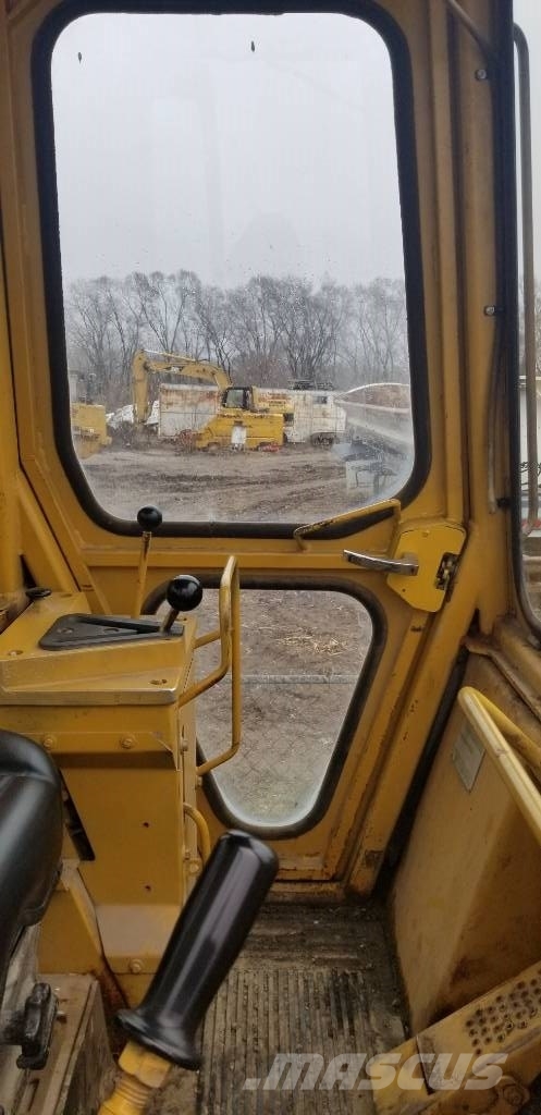CAT 953 Paletli yükleyiciler
