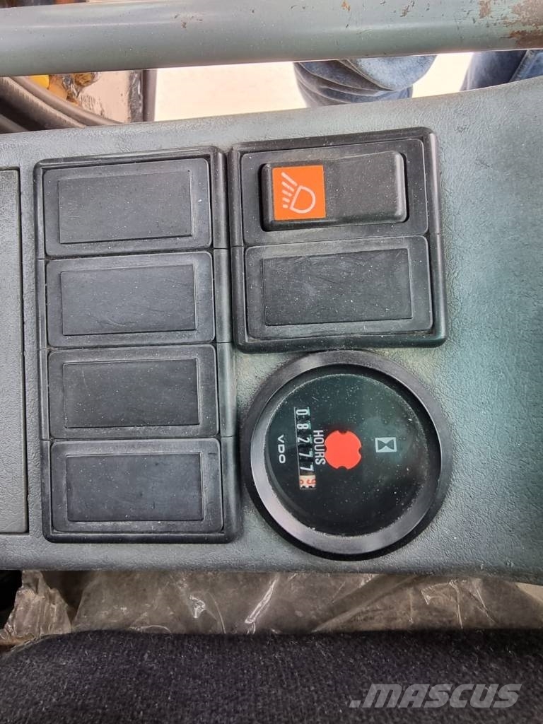 Volvo EC 210 B Rupsgraafmachines