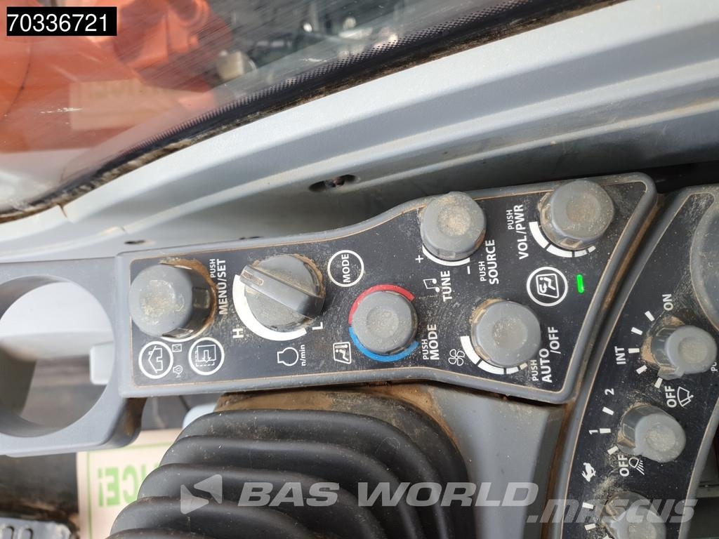 Hitachi ZX130 LCN-7 5 Buckets Bageri guseničari