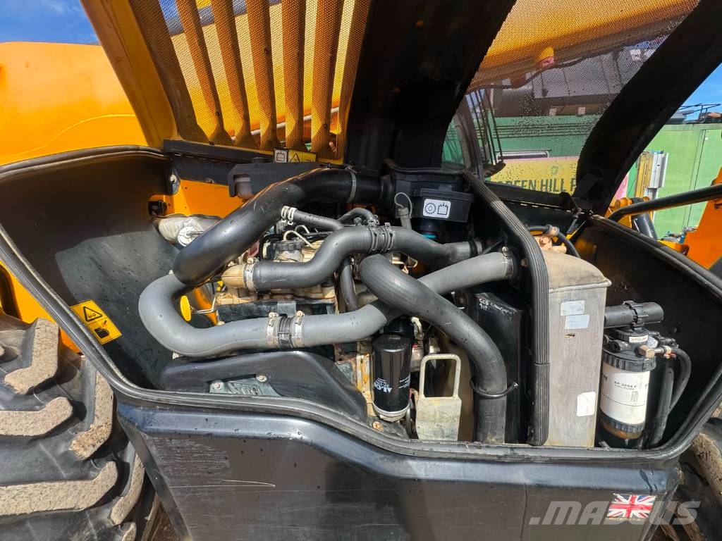 JCB 540-140 Teleskopické manipulátory