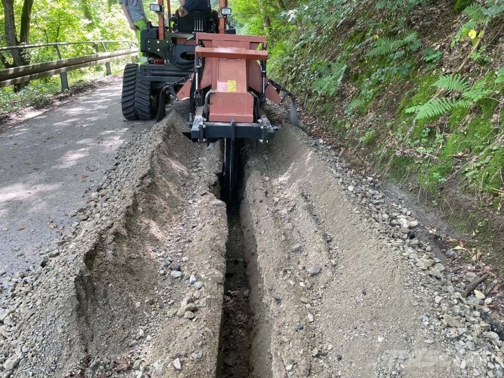 Ditch Witch RT 80 Quad 掘溝機