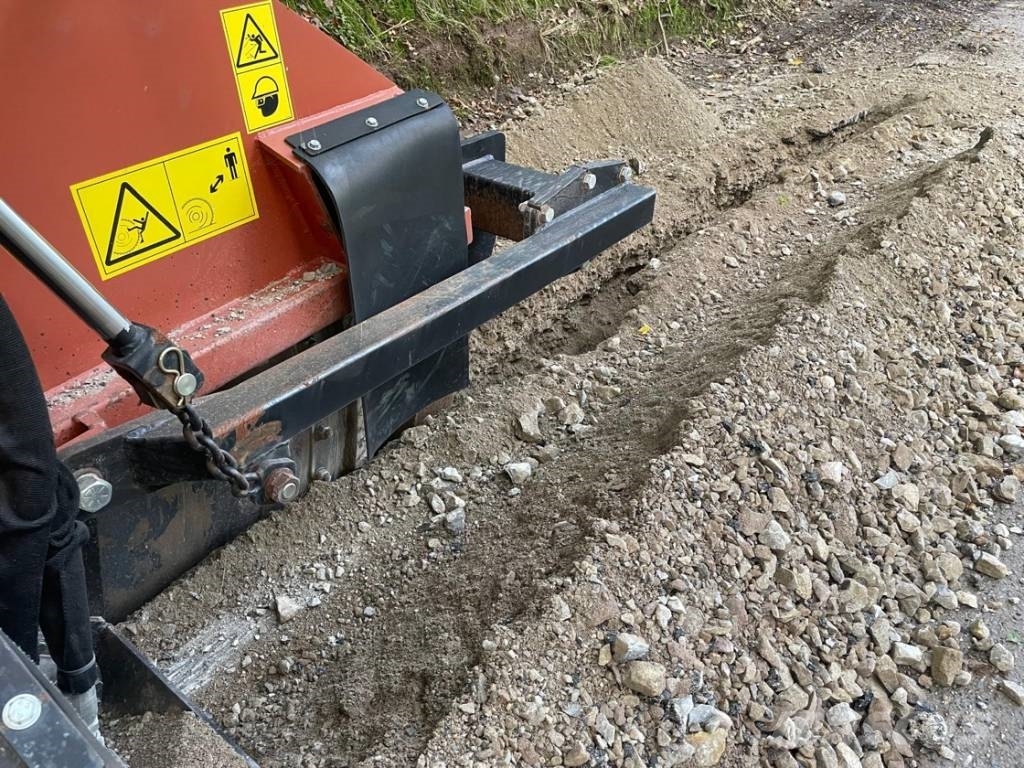 Ditch Witch RT 80 Quad 掘溝機