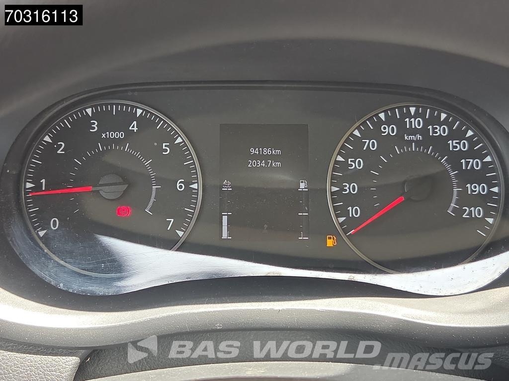 Renault Master 145PK Furgón Caja Cerrada – LED - Navegació Muut autot