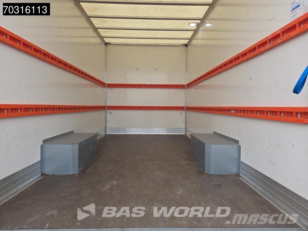 Renault Master 145PK Furgón Caja Cerrada – LED - Navegació Muut autot