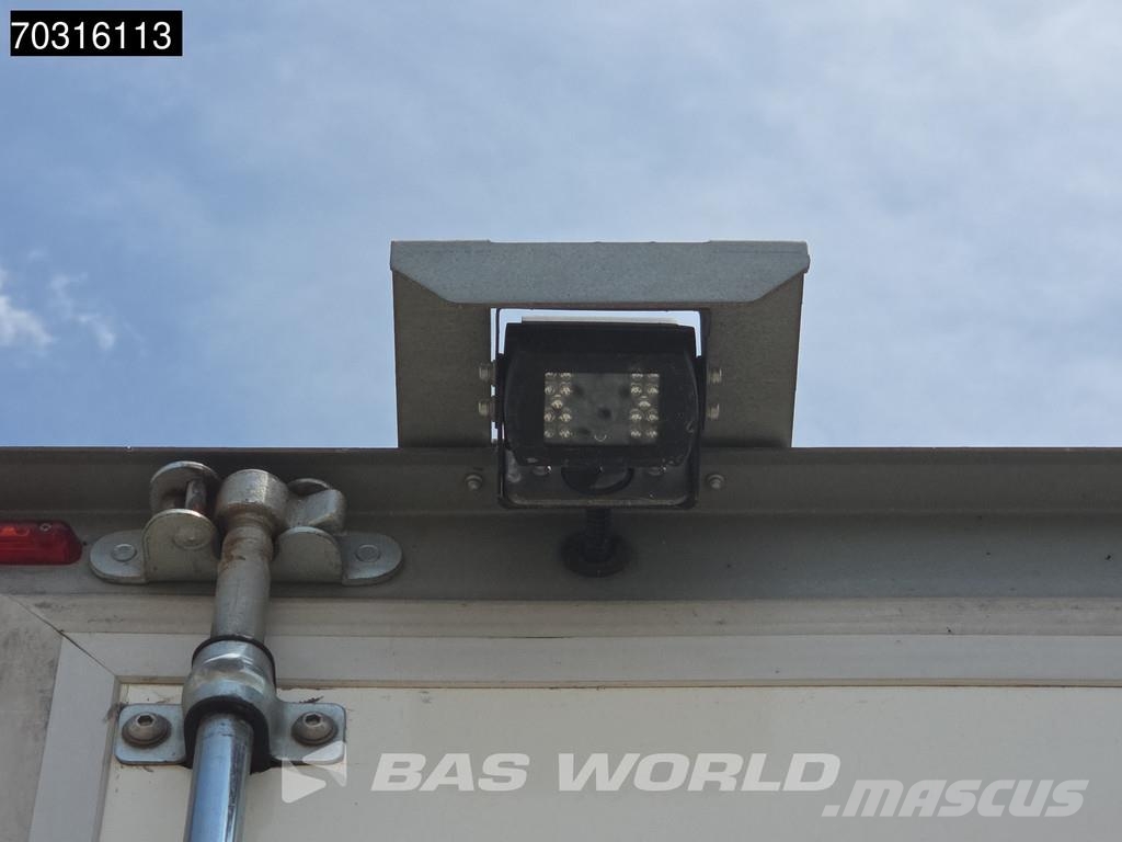 Renault Master 145PK Furgón Caja Cerrada – LED - Navegació Muut autot