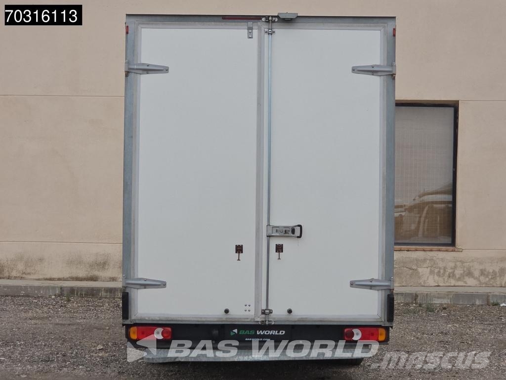 Renault Master 145PK Furgón Caja Cerrada – LED - Navegació Muut autot