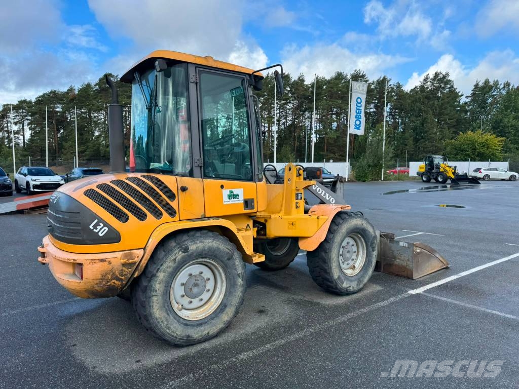Volvo L30 - inkl skopa & gaffelställ Rataslaadurid