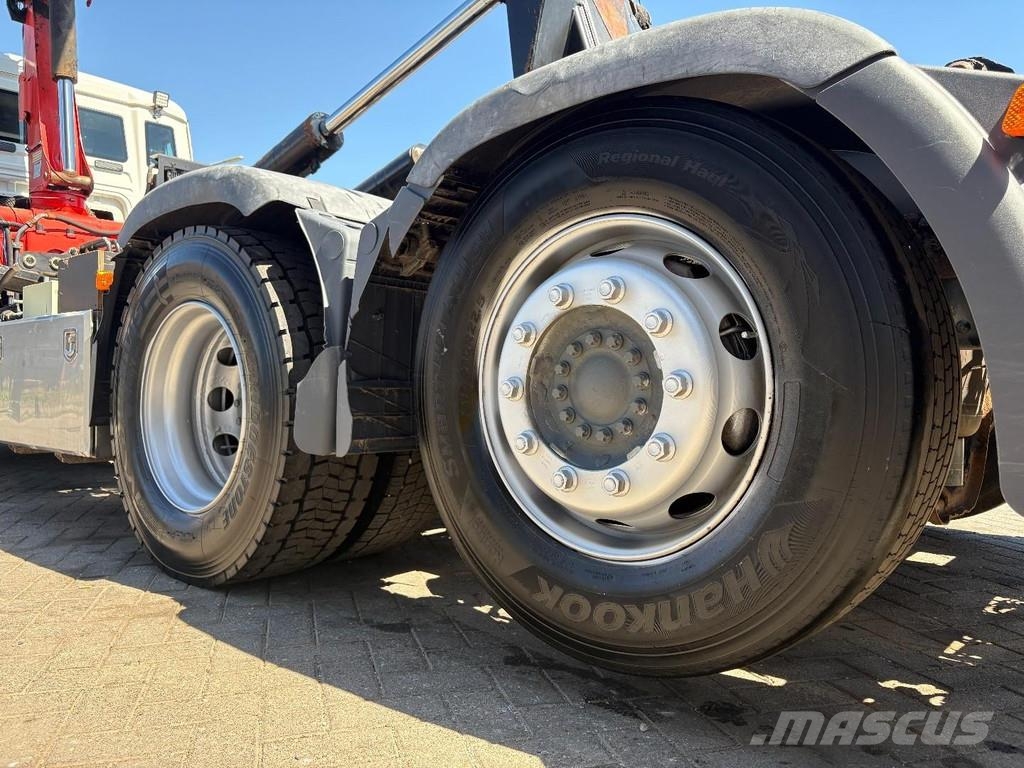 MAN TGS 26.320 + 6x4 FRONT TRACTION + STEERING/LIFT AX Grúas todo terreno