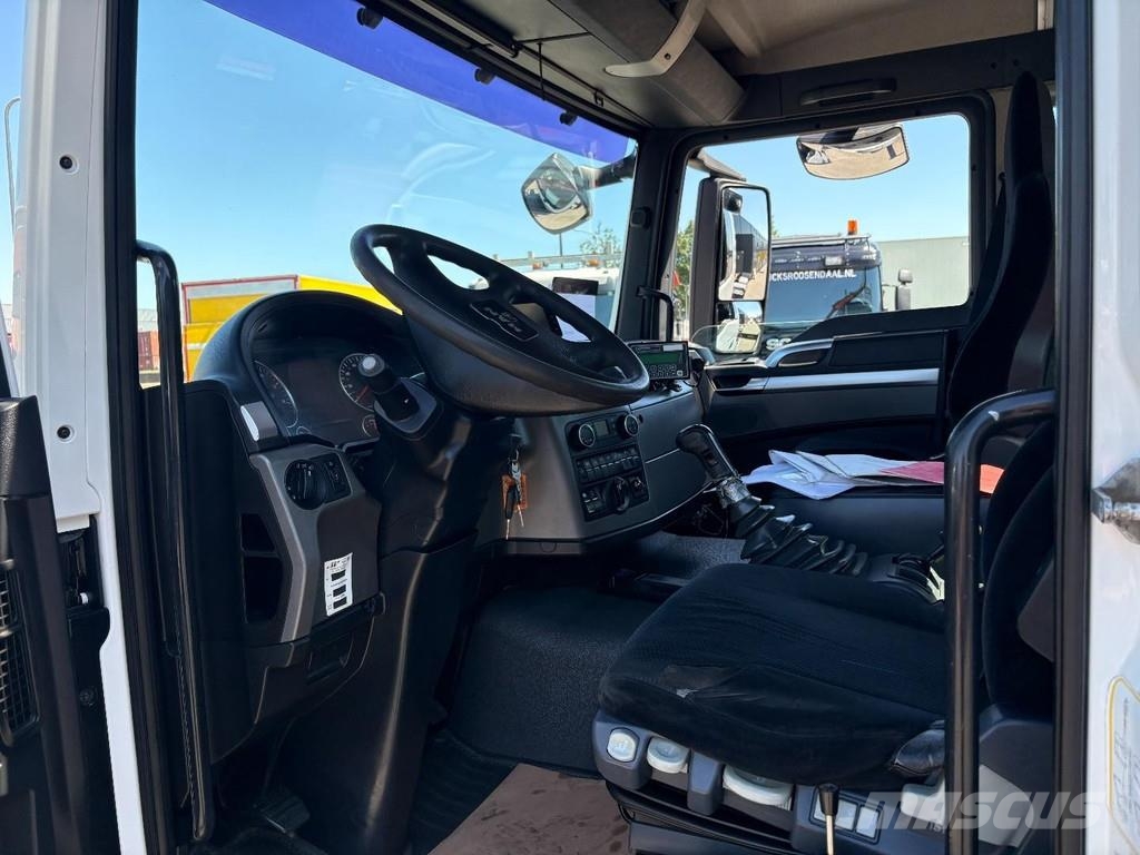 MAN TGS 26.320 + 6x4 FRONT TRACTION + STEERING/LIFT AX Grúas todo terreno