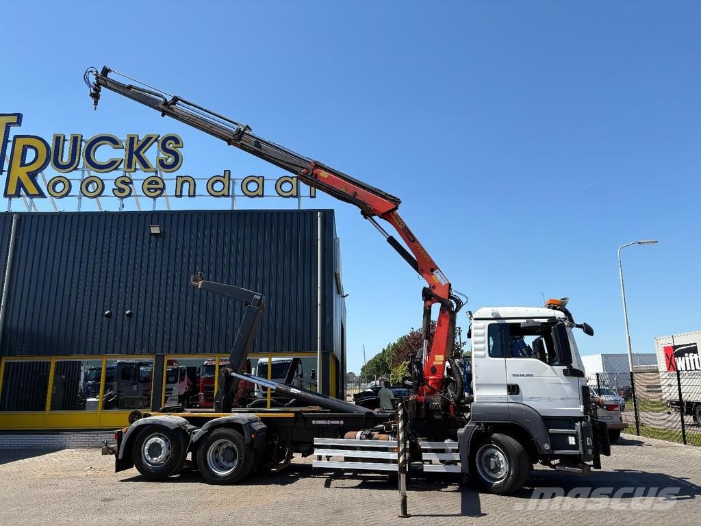 MAN TGS 26.320 + 6x4 FRONT TRACTION + STEERING/LIFT AX Grúas todo terreno