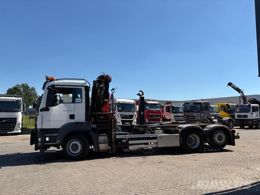 MAN TGS 26.320 + 6x4 FRONT TRACTION + STEERING/LIFT AX Grúas todo terreno