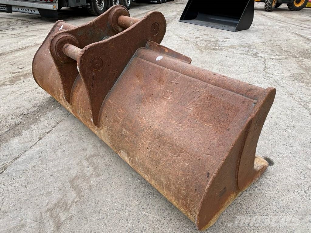 Strickland Grading Bucket 80mm Pins Buckets