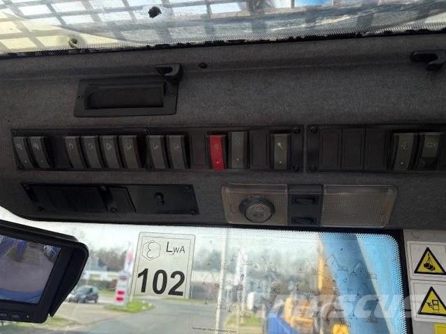Sennebogen 825E Matrial Handler 825E Waste / industry handlers