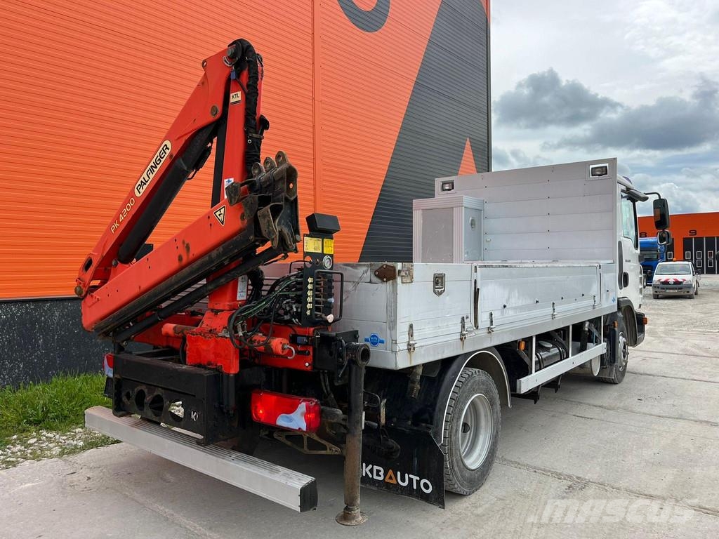 MAN TGL 8.180 4x2 PK 4200 YEAR 2013 / PLATFORM L=3710 Camioane cu macara