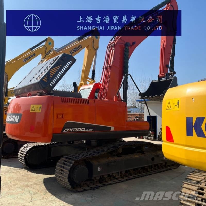 Doosan DX 300 Excavatoare pe șenile