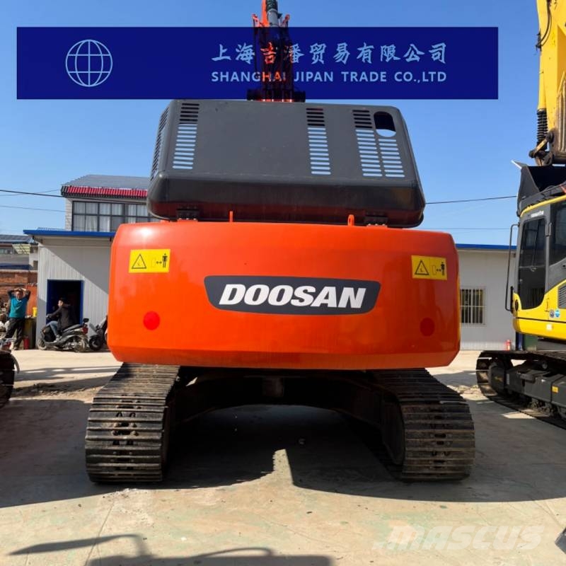 Doosan DX 300 Excavatoare pe șenile