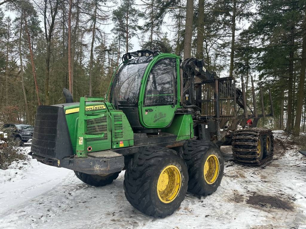 John Deere 1210 E Forvarderi