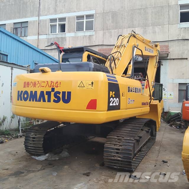 Komatsu PC 220 LC 大型油圧ショベル12t以上（パワーショベル・ユンボ）
