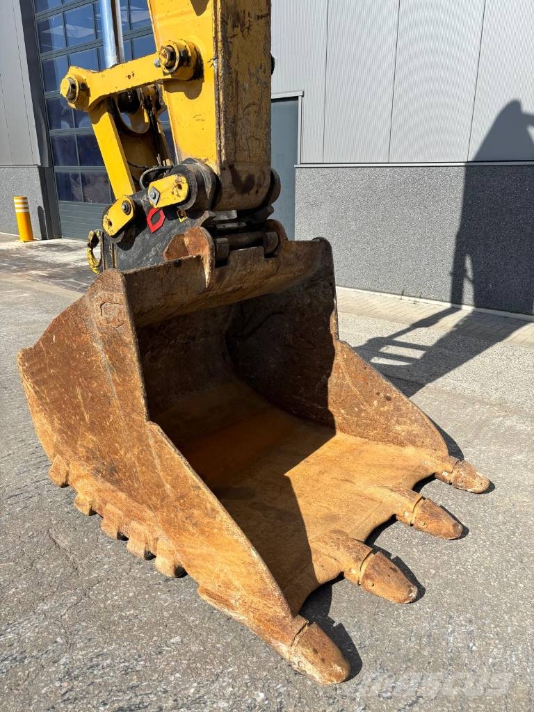 CAT 330 FL (Leica GPS) Crawler excavators