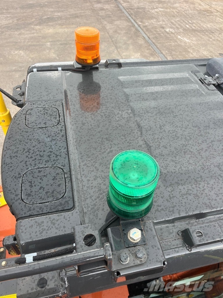 Hitachi Zx130-7 Lánctalpas kotrók