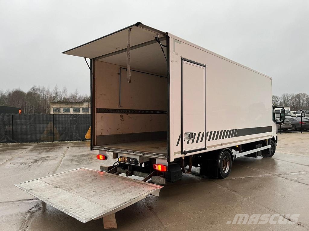 Renault D 7.5 4x2 ONLY 34247 km ! / BOX L=6309 mm Camiones con caja de remolque