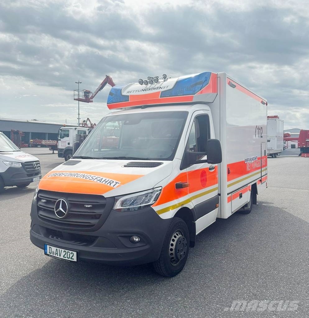 Mercedes-Benz Sprinter Rettungswagen Ambulanslar
