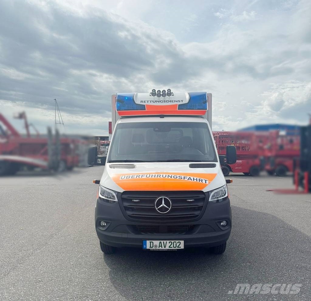 Mercedes-Benz Sprinter Rettungswagen Ambulanslar