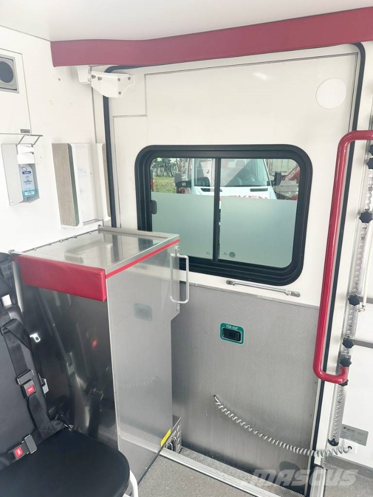 Mercedes-Benz Sprinter Rettungswagen Ambulanslar