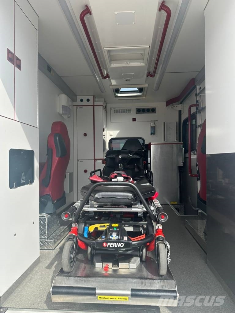 Mercedes-Benz Sprinter Rettungswagen Ambulanslar