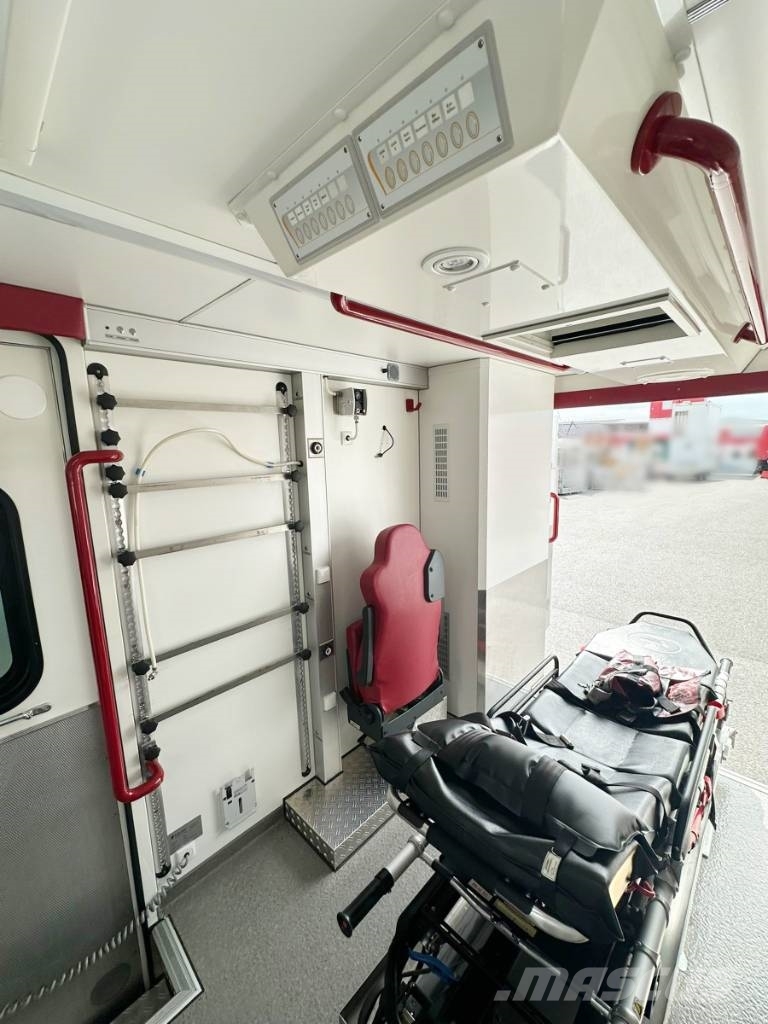 Mercedes-Benz Sprinter Rettungswagen Ambulanslar