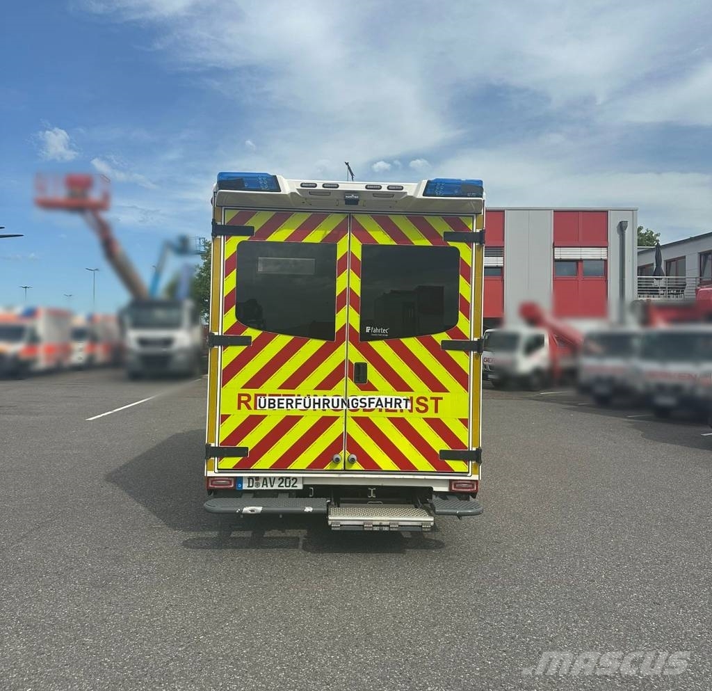 Mercedes-Benz Sprinter Rettungswagen Ambulanslar