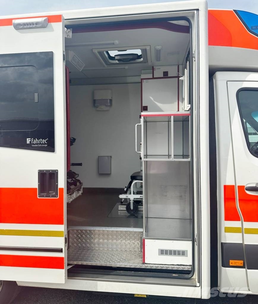 Mercedes-Benz Sprinter Rettungswagen Ambulanslar