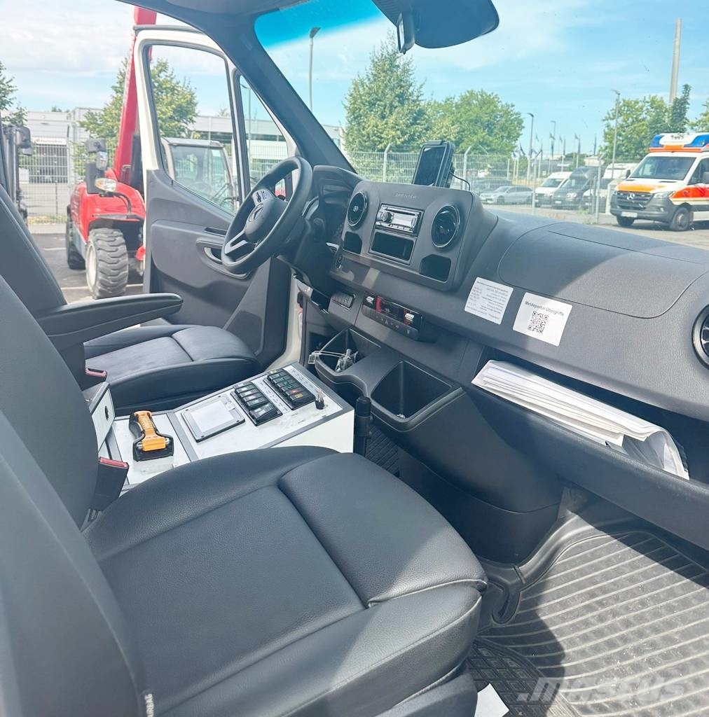 Mercedes-Benz Sprinter Rettungswagen Ambulanslar