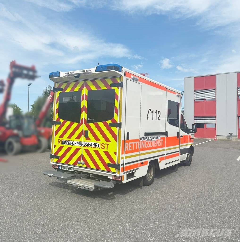 Mercedes-Benz Sprinter Rettungswagen Ambulanslar