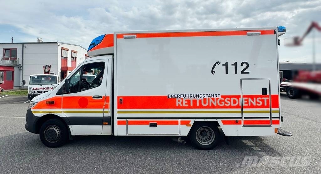 Mercedes-Benz Sprinter Rettungswagen Ambulanslar