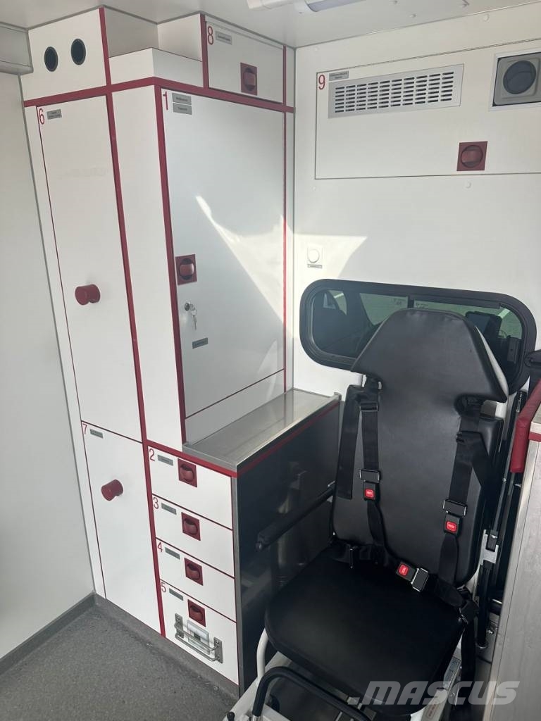 Mercedes-Benz Sprinter Rettungswagen Ambulanslar