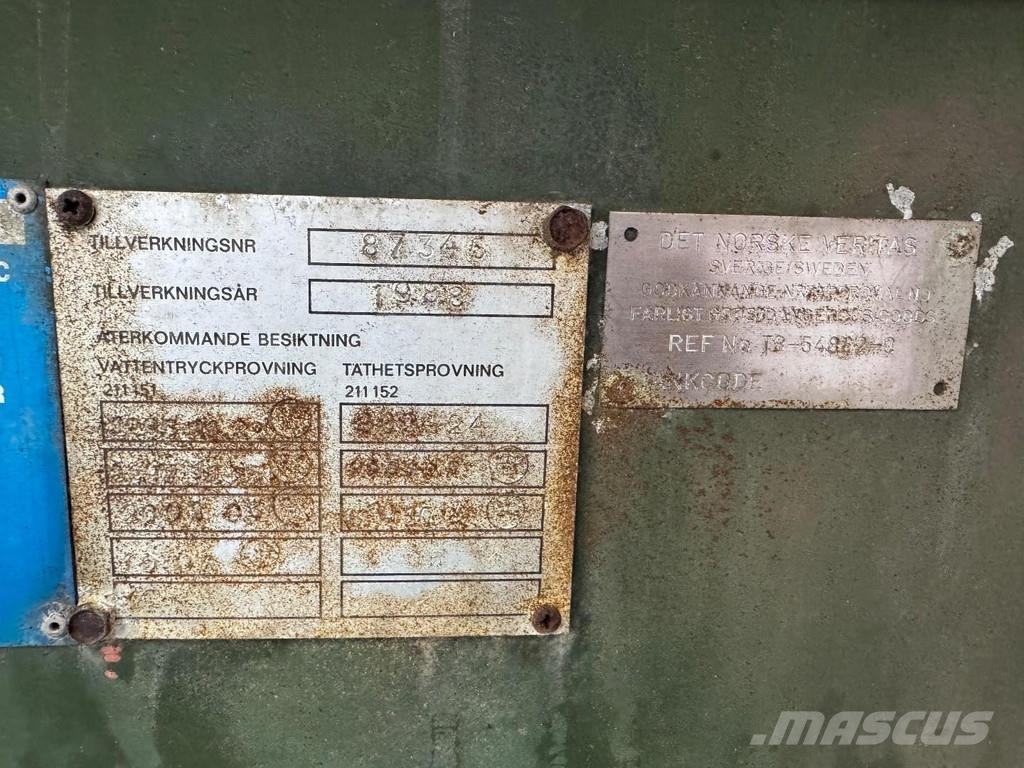 Volvo N10 6X4 Robson-Drive + TANK 14.000 LITER Ostali kamioni