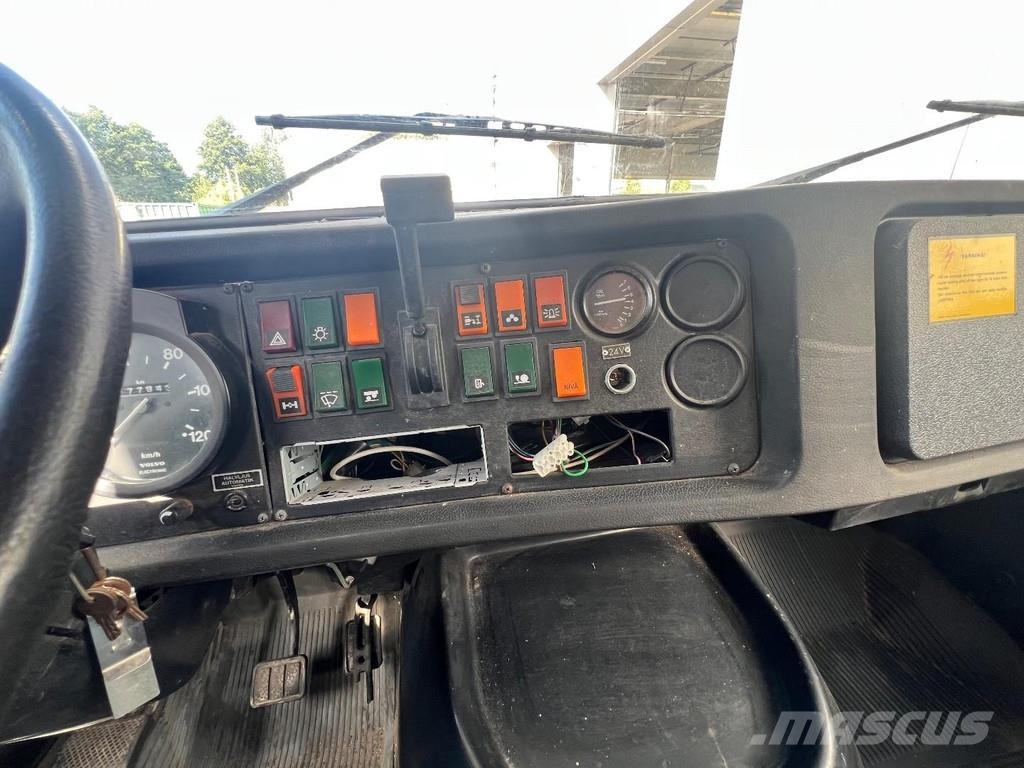 Volvo N10 6X4 Robson-Drive + TANK 14.000 LITER Ostali kamioni