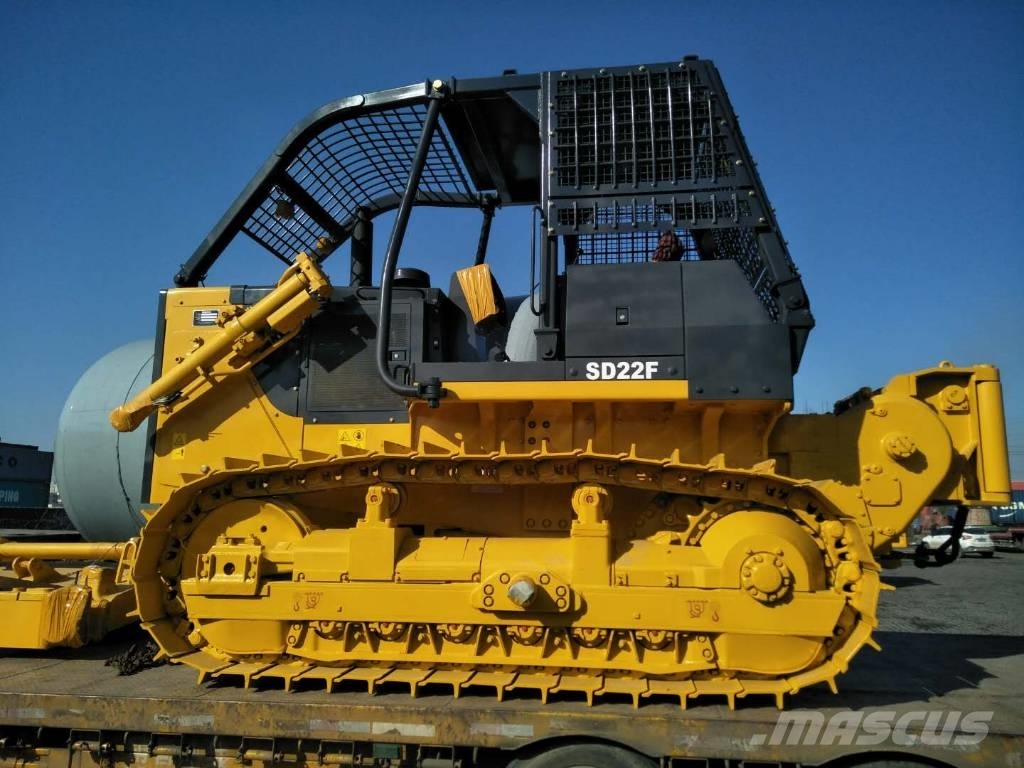 SHANTUI SD22F  with winch for tropical market جرارات التحريج