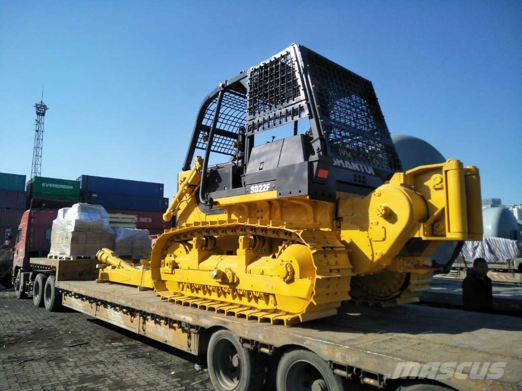 SHANTUI SD22F  with winch for tropical market جرارات التحريج