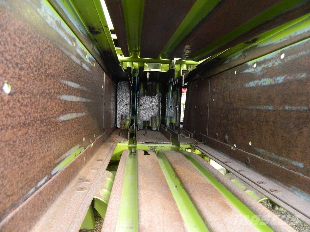 CLAAS Markant 50 Πρέσες τετράγωνων δεμάτων